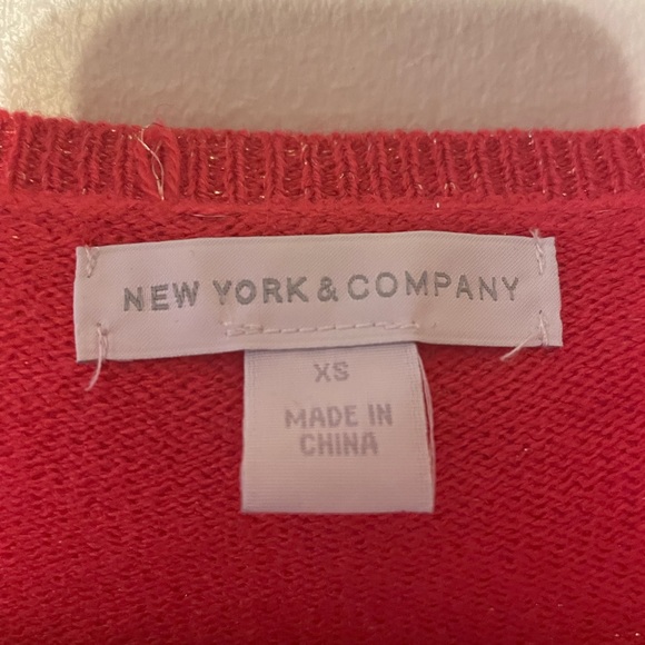 New York & Co. | Coral/Red Sparkle Knit Holiday V-Neck Sweater Sz XS - Picture 5 of 5